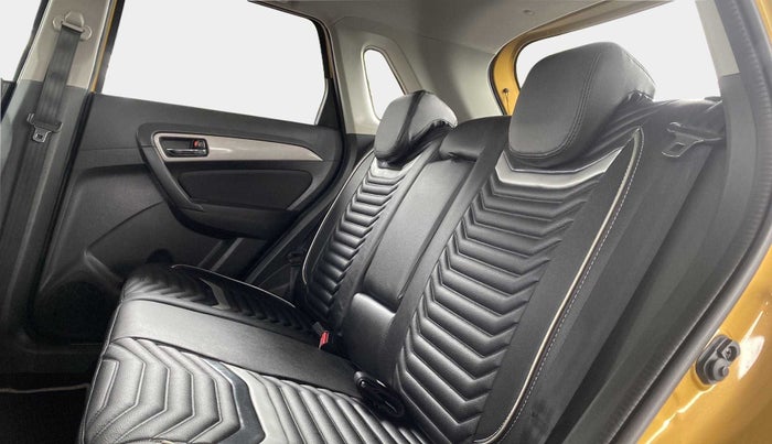 2017 Maruti Vitara Brezza ZDI, Diesel, Manual, 24,142 km, Right Side Rear Door Cabin