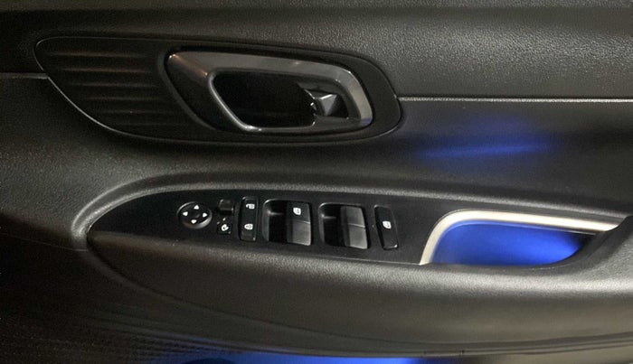 2022 Hyundai NEW I20 ASTA (O) 1.0 TURBO GDI DCT, Petrol, Automatic, 5,577 km, Driver Side Door Panels Control