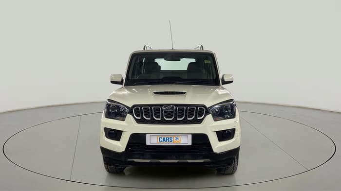 2017 Mahindra Scorpio S7, Diesel, Manual, 47,000 km, Front