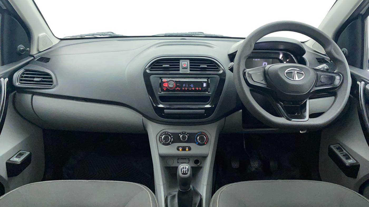 2020 Tata Tiago XE PETROL, Petrol, Manual, 40,531 km, Dashboard