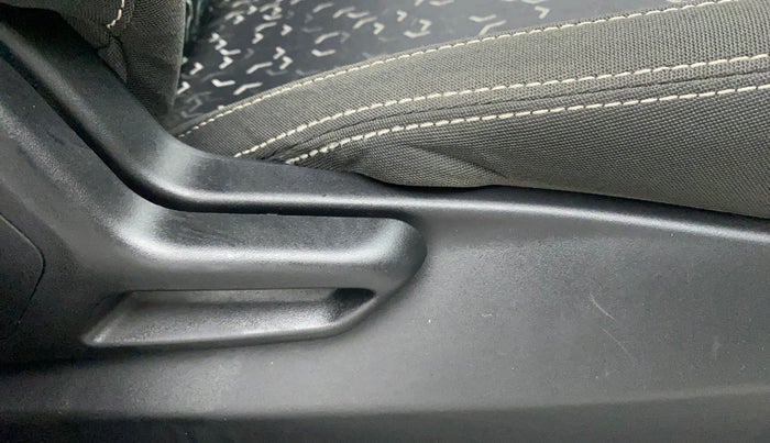 2020 Tata Tiago XE PETROL, Petrol, Manual, 40,531 km, Driver Side Adjustment Panel
