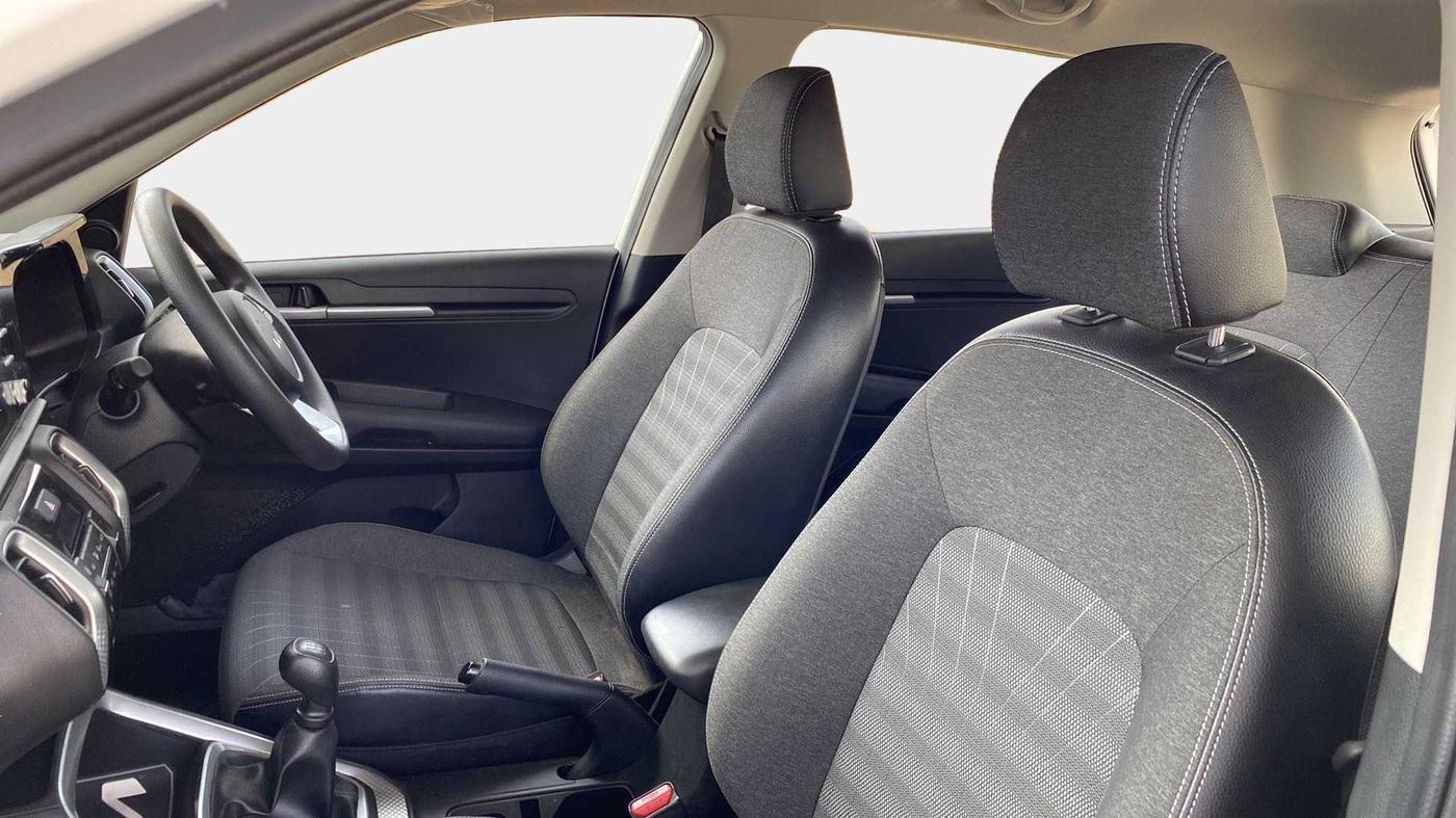 2021 KIA SONET HTK PLUS 1.2, Petrol, Manual, 10,471 km, Right Side Front Door Cabin