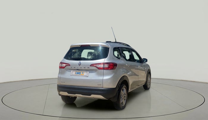 2020 Renault TRIBER RXZ, Petrol, Manual, 28,253 km, Right Back Diagonal