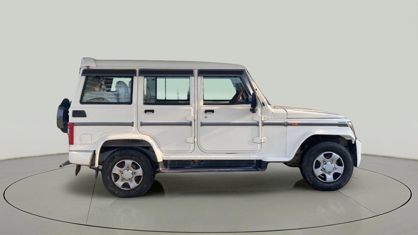 2016 Mahindra Bolero POWER PLUS SLX, Diesel, Manual, 88,494 km, Right Side View