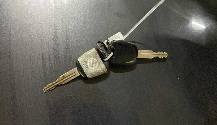 2015 Maruti Alto 800 LXI, Petrol, Manual, 86,354 km, Key Close Up