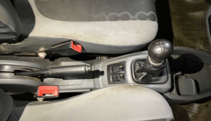 2015 Maruti Alto 800 LXI, Petrol, Manual, 86,354 km, Gear Lever