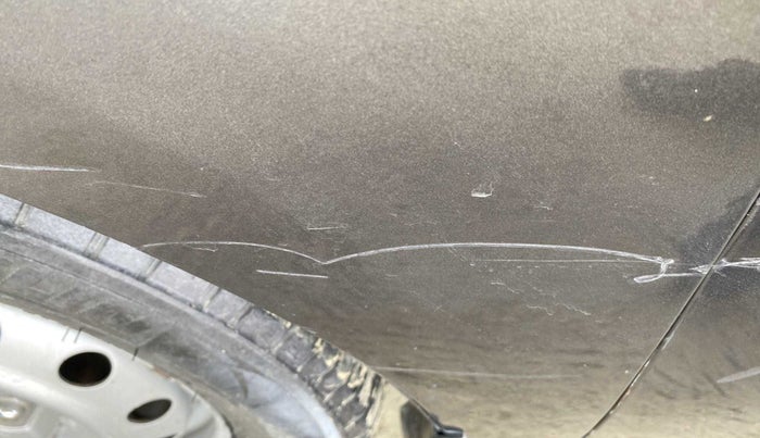 2013 Hyundai i10 ERA 1.1, Petrol, Manual, 95,945 km, Left fender - Slightly dented