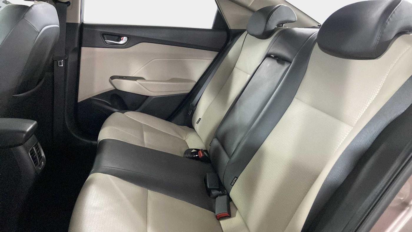 2019 Hyundai Verna 1.6 VTVT SX O, Petrol, Manual, 14,598 km, Right Side Rear Door Cabin