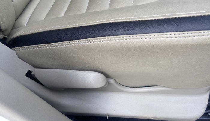 2016 Maruti Celerio ZXI AMT (O), Petrol, Automatic, 33,253 km, Driver Side Adjustment Panel