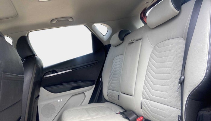 2021 KIA SONET HTX PLUS 1.0 IMT, Petrol, Manual, 36,352 km, Right Side Rear Door Cabin