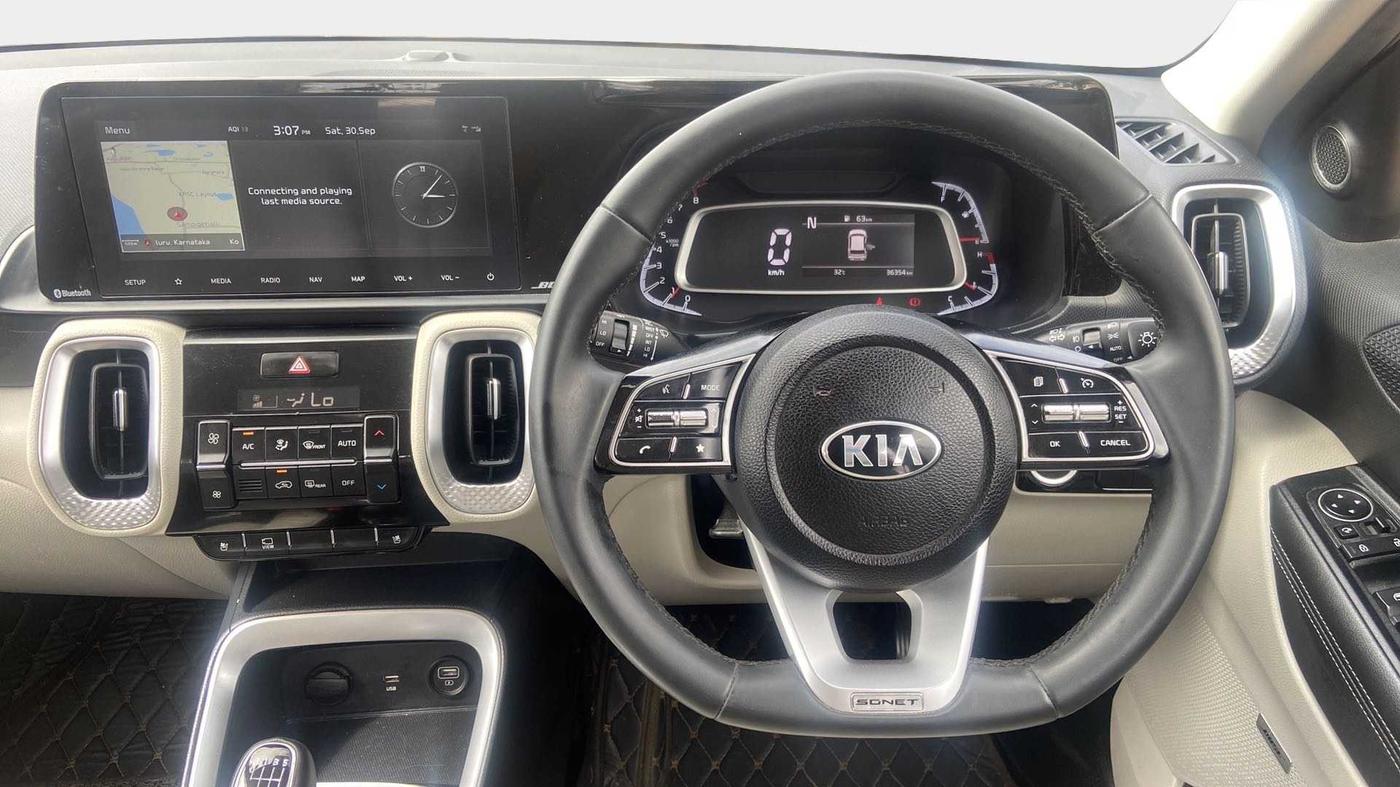 2021 KIA SONET HTX PLUS 1.0 IMT, Petrol, Manual, 36,352 km, Steering Wheel Close Up