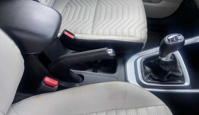 2021 KIA SONET HTX PLUS 1.0 IMT, Petrol, Manual, 36,352 km, Gear Lever