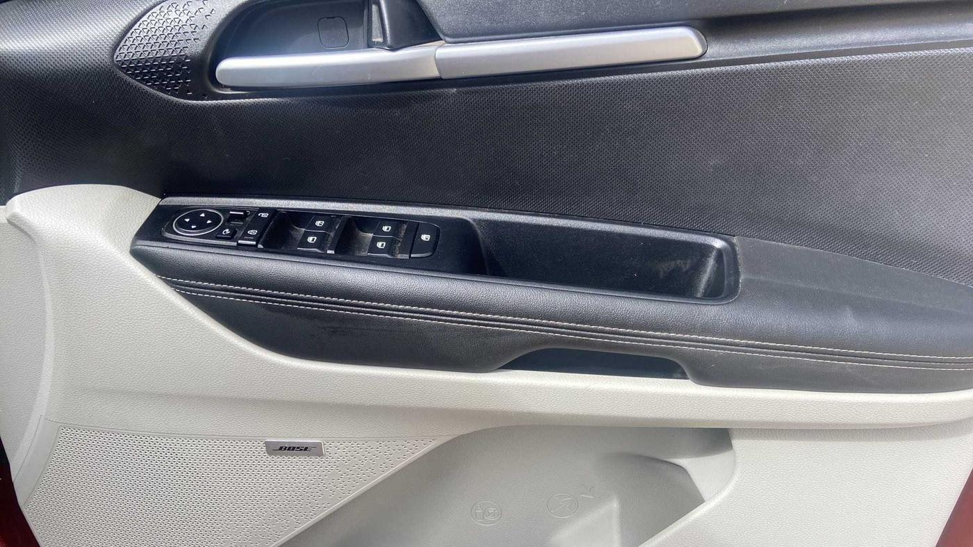 2021 KIA SONET HTX PLUS 1.0 IMT, Petrol, Manual, 36,352 km, Driver Side Door Panels Control