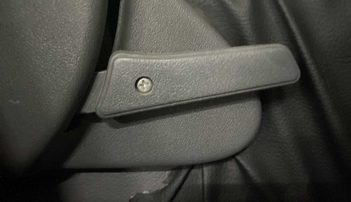 2014 Maruti Alto 800 LXI, Petrol, Manual, 20,149 km, Driver Side Adjustment Panel