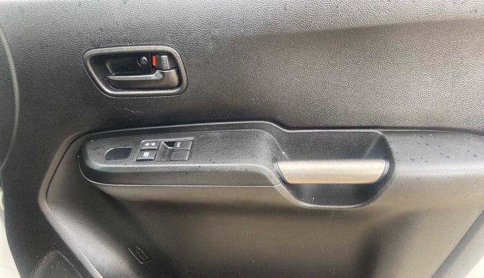 2017 Maruti IGNIS SIGMA 1.2, Petrol, Manual, 25,133 km, Driver Side Door Panels Control