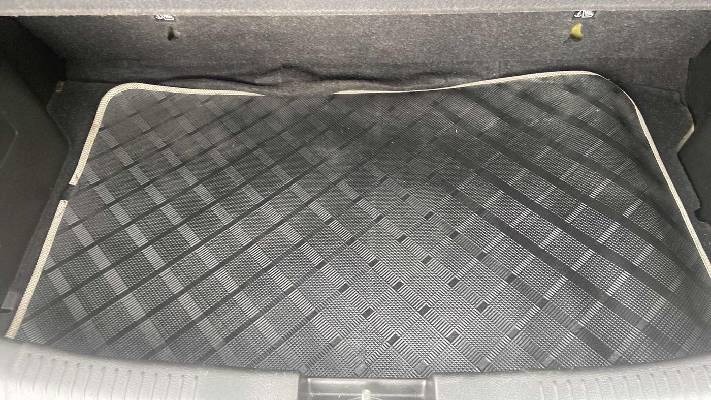 2017 Maruti IGNIS SIGMA 1.2, Petrol, Manual, 25,133 km, Boot Inside