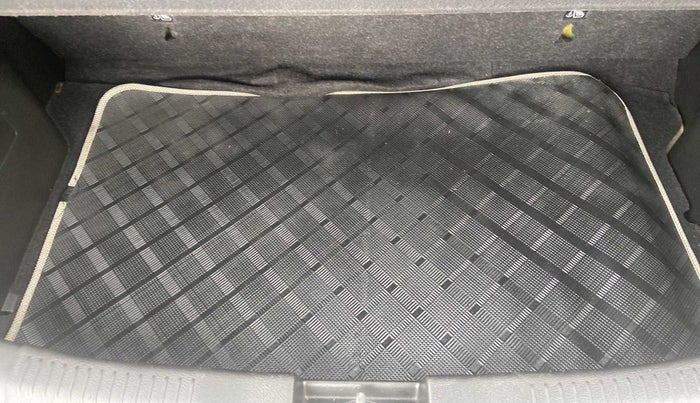 2017 Maruti IGNIS SIGMA 1.2, Petrol, Manual, 25,133 km, Boot Inside