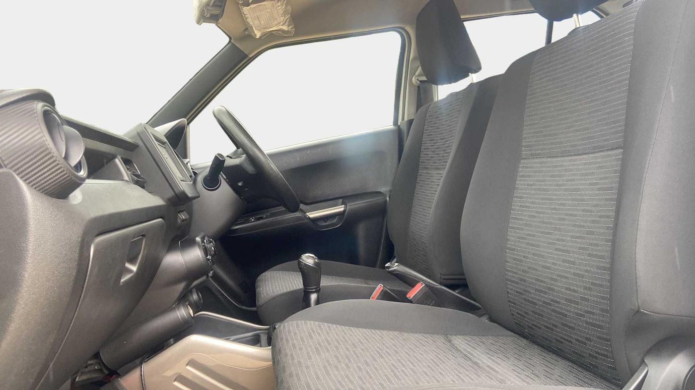 2017 Maruti IGNIS SIGMA 1.2, Petrol, Manual, 25,133 km, Right Side Front Door Cabin