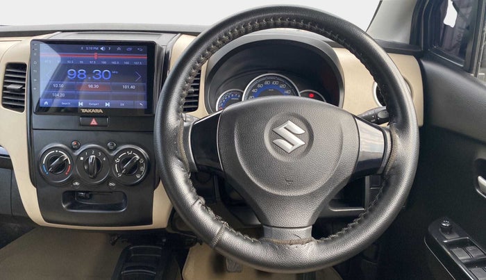 2018 Maruti Wagon R 1.0 VXI, Petrol, Manual, 27,607 km, Steering Wheel Close Up