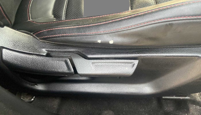 2019 KIA SELTOS GTX 1.4 PETROL, Petrol, Manual, 28,165 km, Driver Side Adjustment Panel