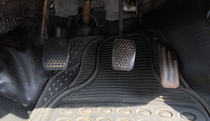 2015 Maruti Alto 800 LXI CNG, CNG, Manual, 75,512 km, Pedals