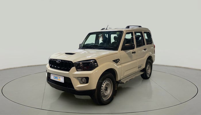 2022 Mahindra Scorpio S5, Diesel, Manual, 31,070 km, Left Front Diagonal