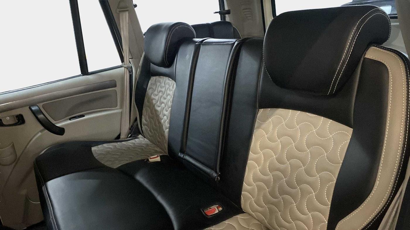2022 Mahindra Scorpio S5, Diesel, Manual, 31,070 km, Right Side Rear Door Cabin