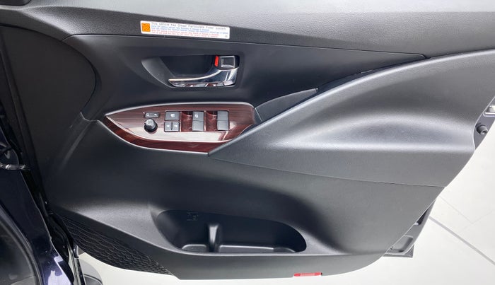 2021 Toyota Innova Crysta 2.4 GX AT 8 STR, Diesel, Automatic, 6,179 km, Driver Side Door Panels Control