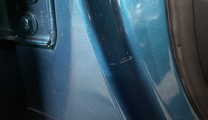 2020 Renault Kwid CLIMBER 1.0 AMT (O), Petrol, Automatic, 13,865 km, Right B pillar - Minor scratches