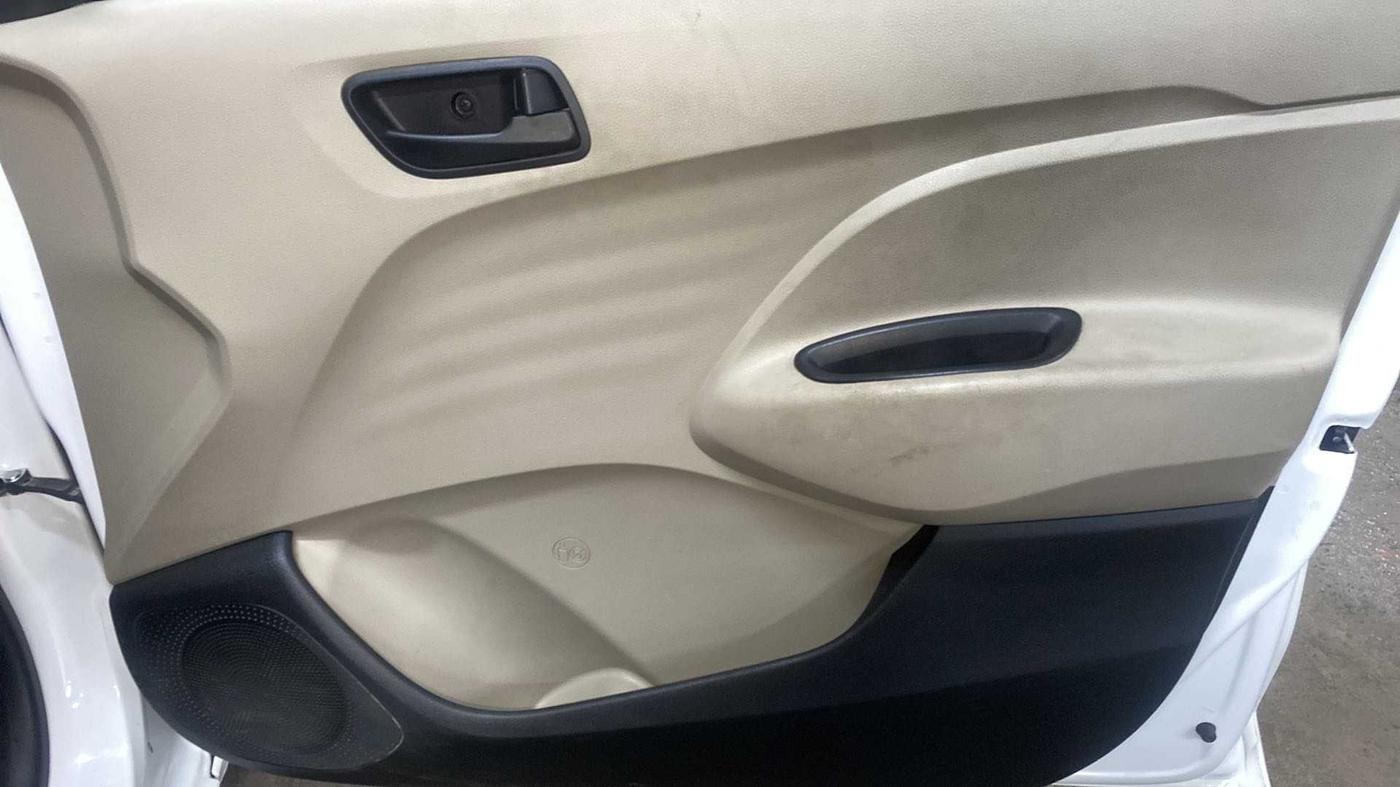 2022 Hyundai NEW SANTRO SPORTZ EXECUTIVE MT CNG, CNG, Manual, 23,491 km, Driver Side Door Panels Control