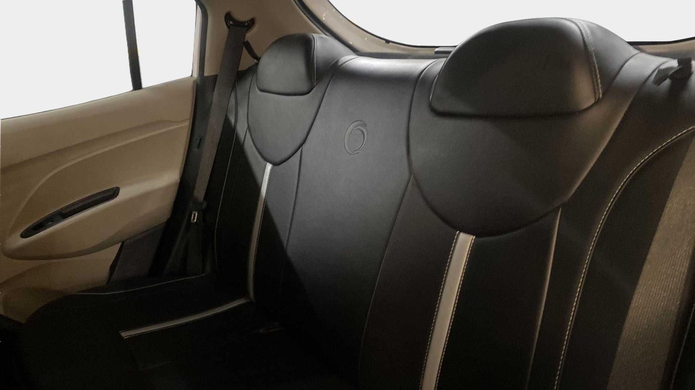 2022 Hyundai NEW SANTRO SPORTZ EXECUTIVE MT CNG, CNG, Manual, 23,491 km, Right Side Rear Door Cabin
