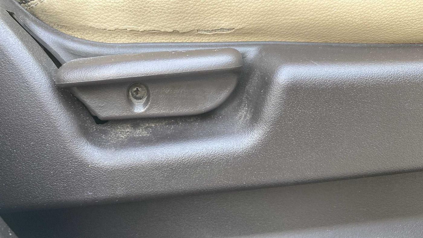 2014 Hyundai Santro Xing GLS PLUS AUDIO, Petrol, Manual, 47,170 km, Driver Side Adjustment Panel