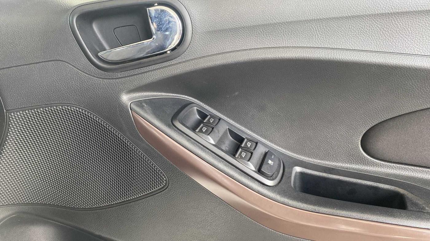 2018 Ford FREESTYLE TITANIUM PLUS 1.5 DIESEL, Diesel, Manual, 36,910 km, Driver Side Door Panels Control