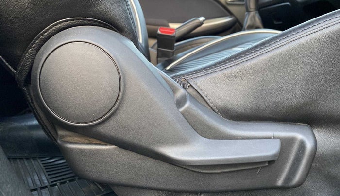 2020 Maruti Baleno DELTA PETROL 1.2, Petrol, Manual, 21,031 km, Driver Side Adjustment Panel