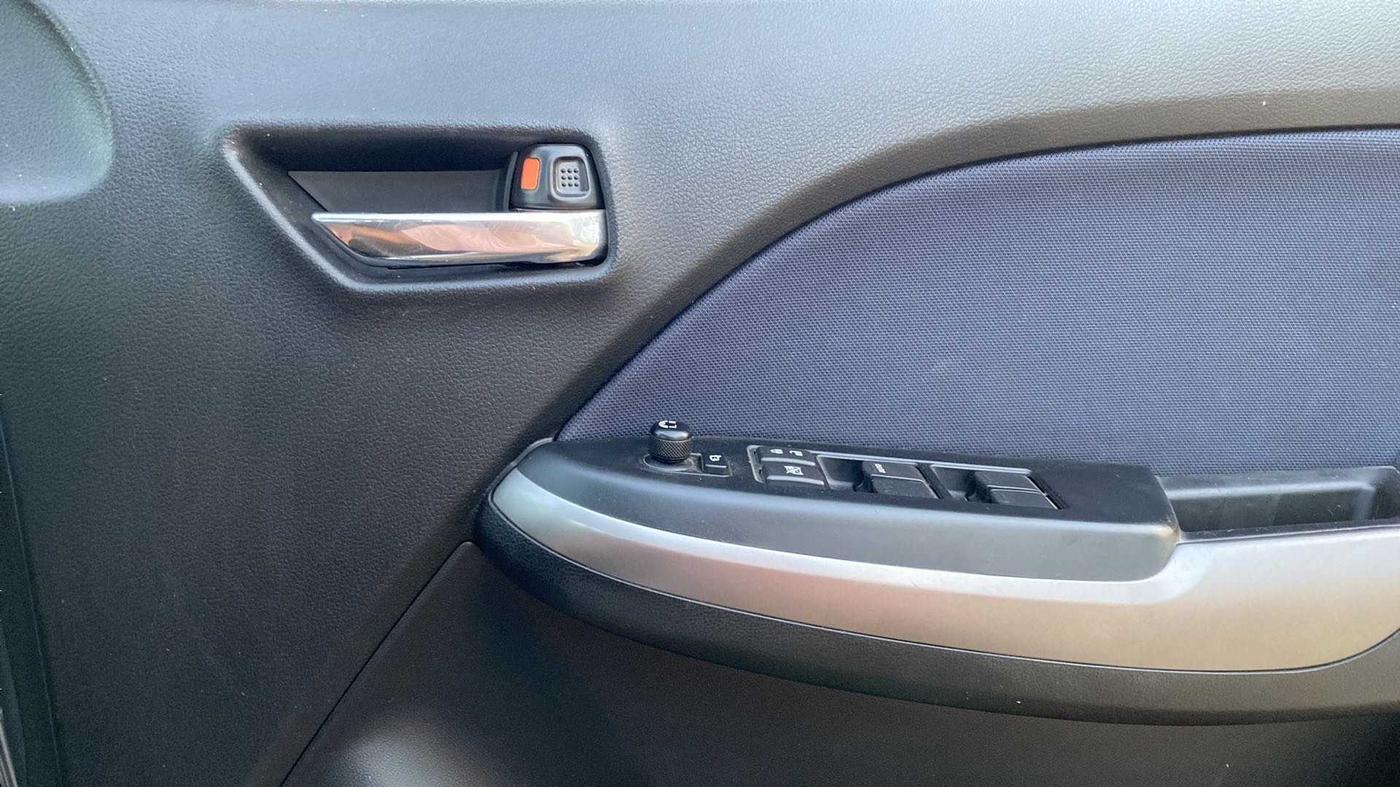 2020 Maruti Baleno DELTA PETROL 1.2, Petrol, Manual, 21,031 km, Driver Side Door Panels Control