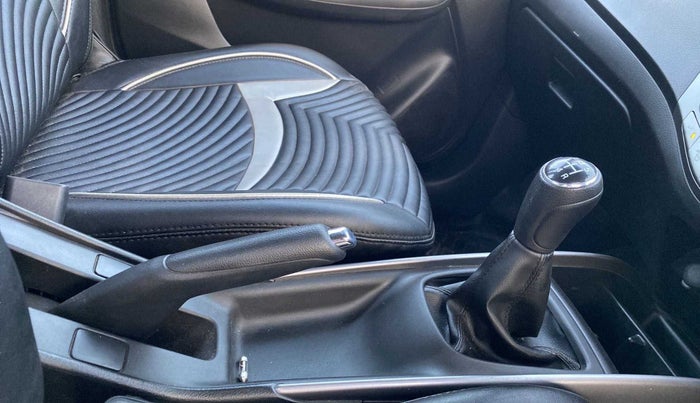 2020 Maruti Baleno DELTA PETROL 1.2, Petrol, Manual, 21,031 km, Gear Lever