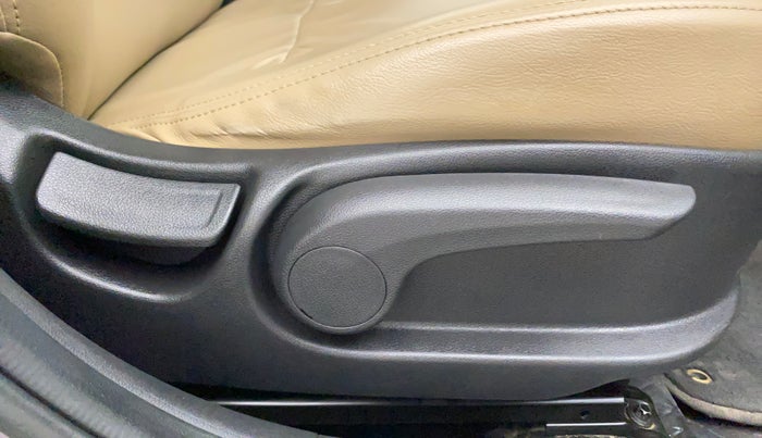 2018 Hyundai Verna 1.6 VTVT SX, Petrol, Manual, 78,892 km, Driver Side Adjustment Panel