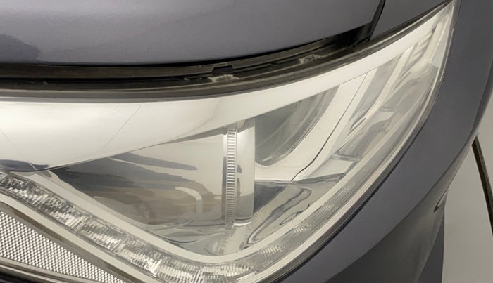 2018 Hyundai Verna 1.6 VTVT SX, Petrol, Manual, 78,892 km, Right headlight - Minor scratches