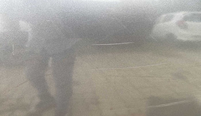 2014 Maruti Swift ZXI, Petrol, Manual, 64,087 km, Right rear door - Slightly dented