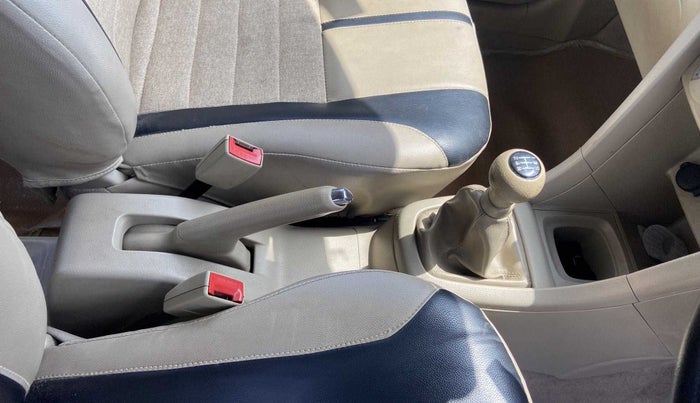 2014 Maruti Swift Dzire VXI, Petrol, Manual, 74,529 km, Gear Lever