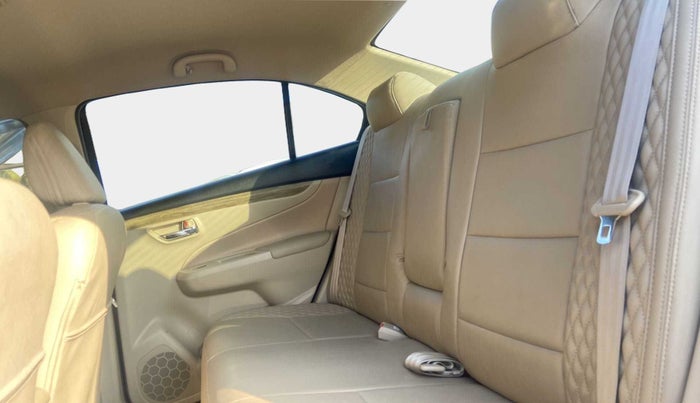 2020 Maruti Ciaz DELTA 1.5 SHVS MT PETROL, Petrol, Manual, 26,403 km, Right Side Rear Door Cabin