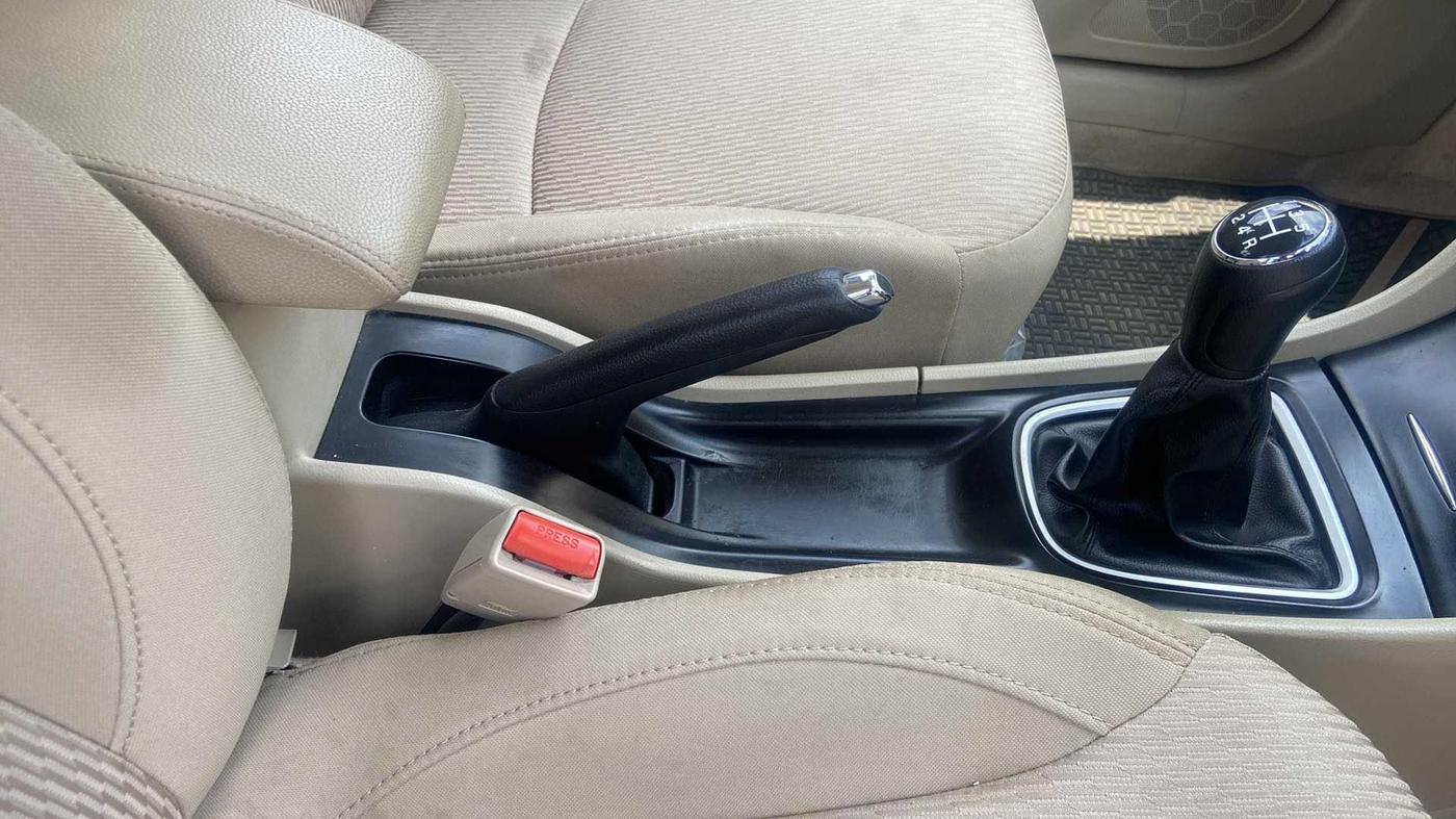 2021 Maruti Ciaz DELTA 1.5 SHVS MT PETROL, Petrol, Manual, 25,022 km, Gear Lever