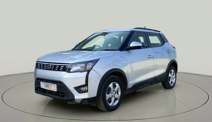 2019 Mahindra XUV300 W6 1.5 DIESEL, Diesel, Manual, 84,242 km, Left Front Diagonal