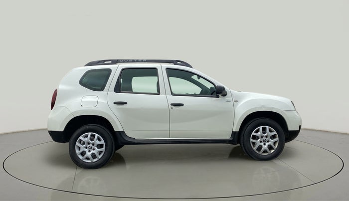 2016 Renault Duster RXE PETROL, Petrol, Manual, 69,173 km, Right Side View