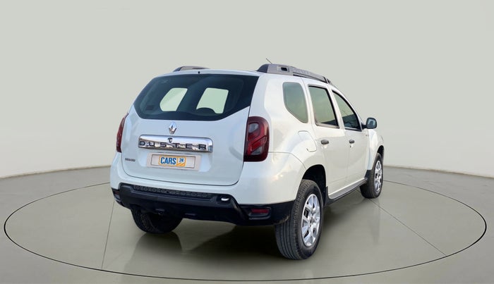 2016 Renault Duster RXE PETROL, Petrol, Manual, 69,173 km, Right Back Diagonal