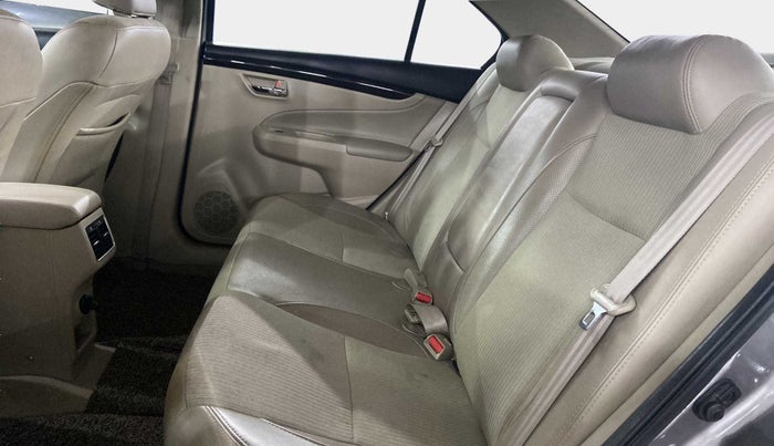 2018 Maruti Ciaz ZETA 1.4  MT PETROL, Petrol, Manual, 41,650 km, Right Side Rear Door Cabin