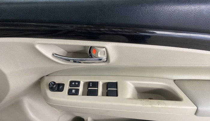 2018 Maruti Ciaz ZETA 1.4  MT PETROL, Petrol, Manual, 41,650 km, Driver Side Door Panels Control