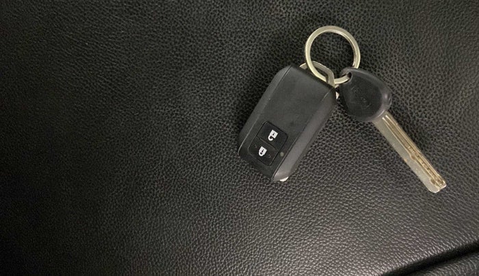 2019 Maruti Baleno ZETA PETROL 1.2, Petrol, Manual, 36,861 km, Key Close Up