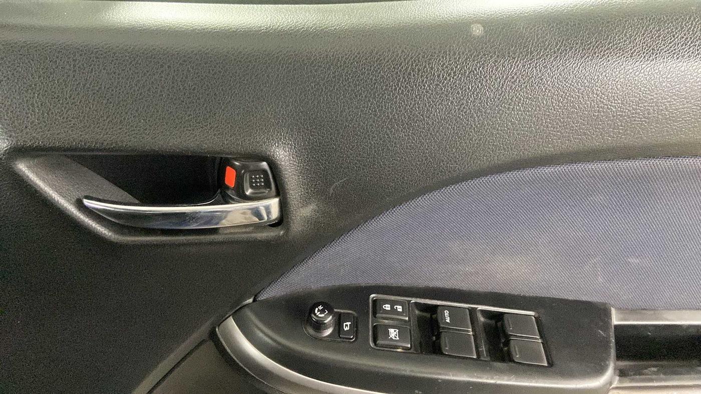 2019 Maruti Baleno ZETA PETROL 1.2, Petrol, Manual, 36,861 km, Driver Side Door Panels Control