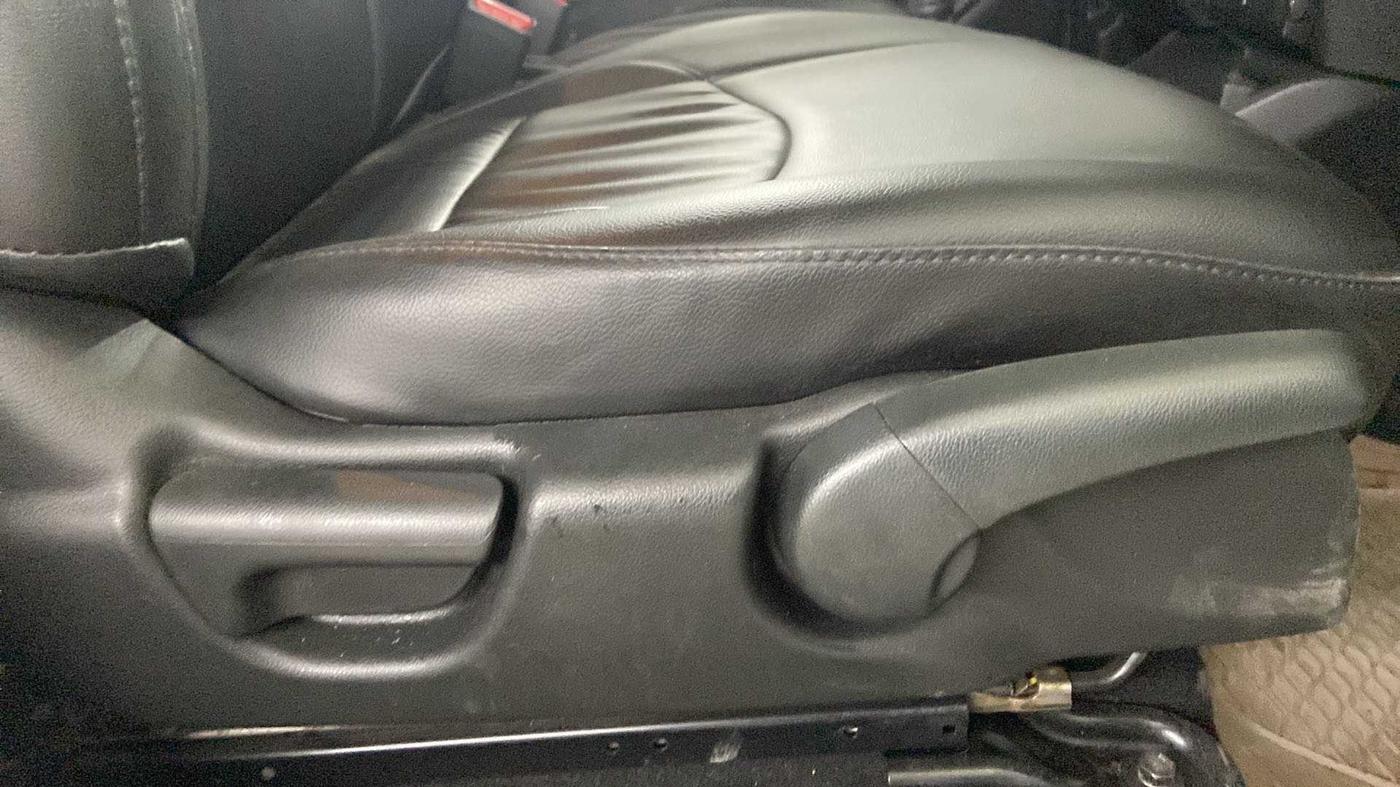 2017 Honda WR-V 1.2L I-VTEC S MT, Petrol, Manual, 24,349 km, Driver Side Adjustment Panel